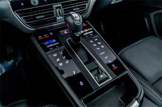 2024 Porsche Macan thumbnail – Pompano Beach, FL – 47