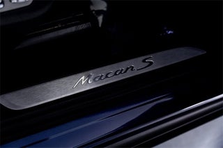 2024 Porsche Macan thumbnail – Pompano Beach, FL – 32