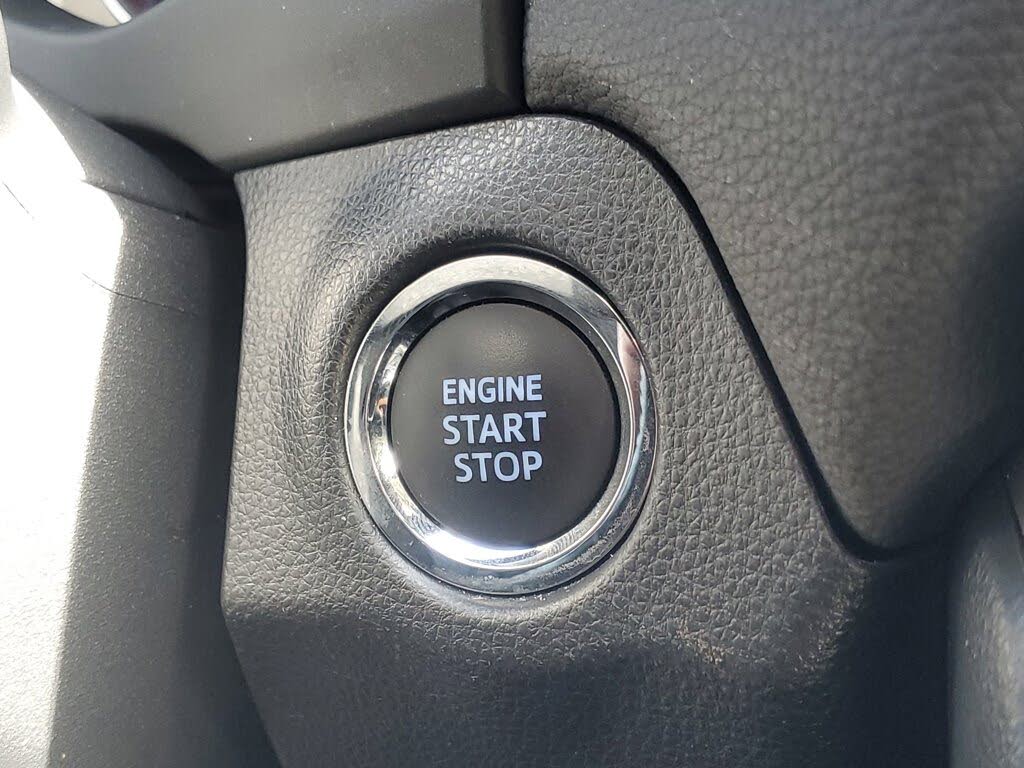 2022 Toyota RAV4 XLE Premium
                                    for sale in Miami, FL – photo 35