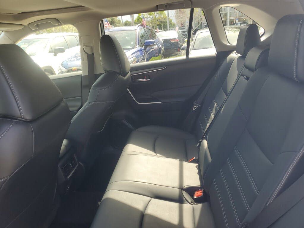 2022 Toyota RAV4 XLE Premium
                                    for sale in Miami, FL – photo 15