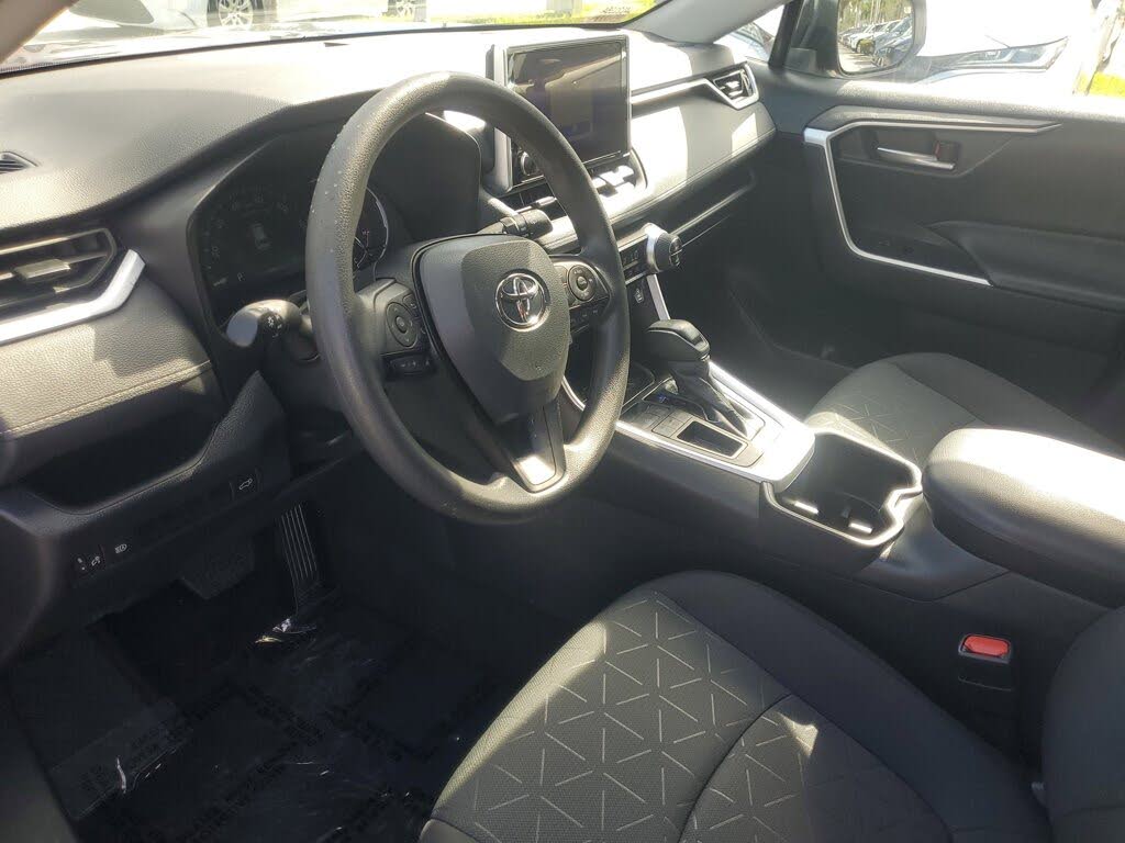 2023 Toyota RAV4 XLE
                                    for sale in Miami, FL – photo 19