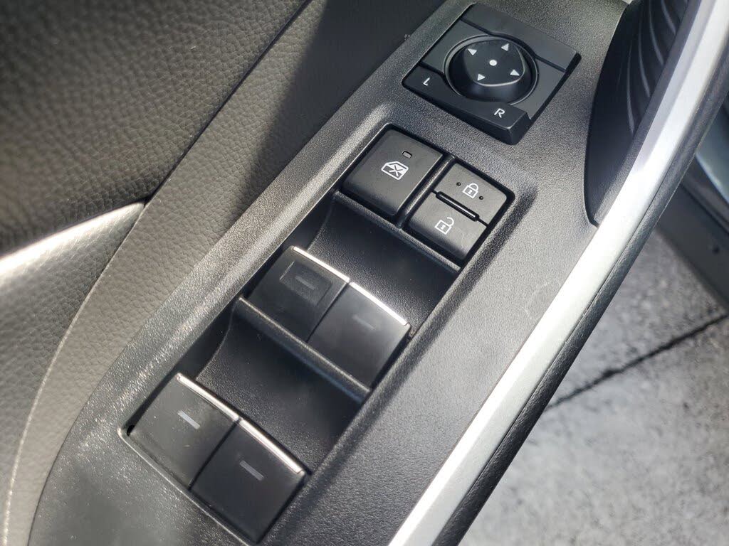 2023 Toyota RAV4 XLE
                                    for sale in Miami, FL – photo 23