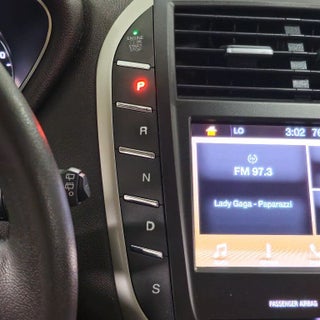 2017 Lincoln MKC thumbnail – Hialeah, FL – 30