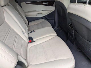 2019 Kia Sorento thumbnail – Hialeah, FL – 42