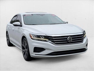 2022 Volkswagen Passat thumbnail – Hialeah, FL – 3