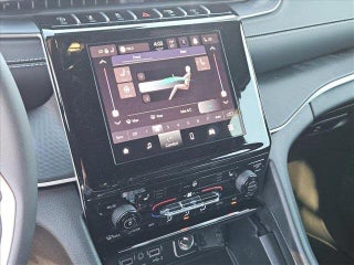 Image of 2024 Jeep Grand Cherokee L