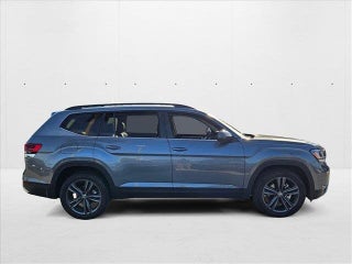 2022 Volkswagen Atlas thumbnail – Fort Lauderdale, FL – 4