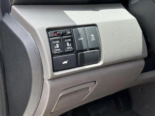 2016 Honda Odyssey thumbnail – Hollywood, FL – 17