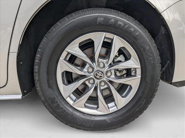2023 Toyota Sienna XLE 7-Passenger
                                    for sale in Davie, FL – photo 21