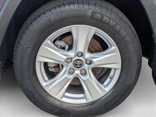 2019 Toyota RAV4 thumbnail – Pembroke Pines, FL – 43