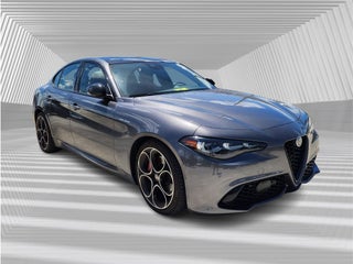 2024 Alfa Romeo Giulia thumbnail – Fort Lauderdale, FL – 3