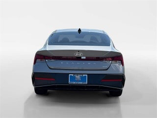 Hyundai Elantra Hybrid