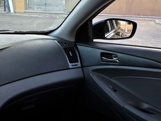 2014 Hyundai Sonata thumbnail – North Las Vegas, NV – 32
