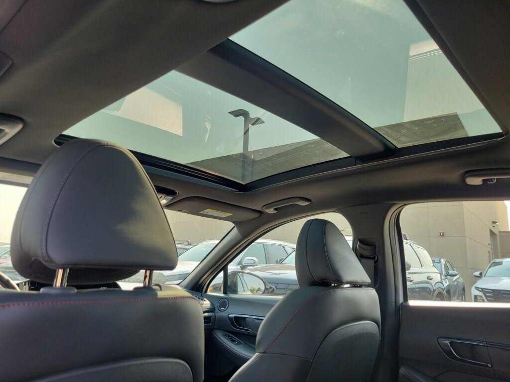 Image of 2022 Hyundai SONATA