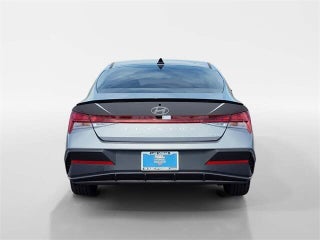 Hyundai Elantra Hybrid