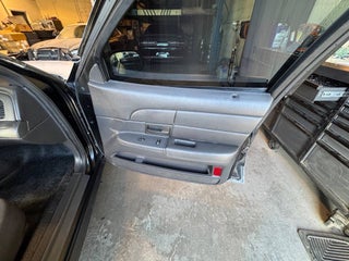 2005 Ford Crown Victoria thumbnail – North Las Vegas, NV – 29