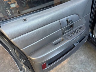 2005 Ford Crown Victoria thumbnail – North Las Vegas, NV – 17