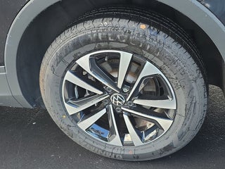 2022 Volkswagen Tiguan thumbnail – Fort Lauderdale, FL – 39