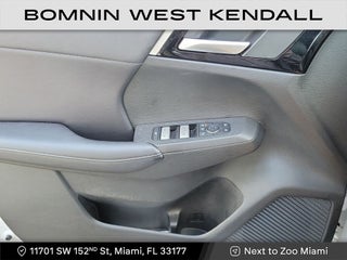 2024 Mitsubishi Outlander thumbnail – Miami, FL – 24