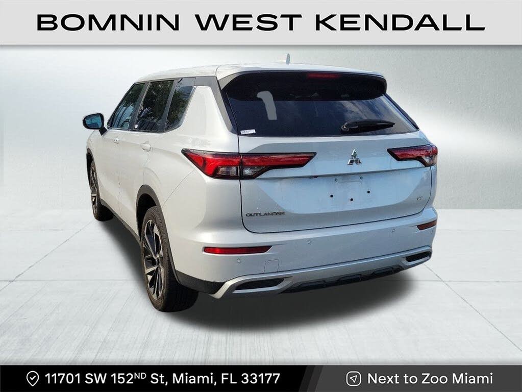 2024 Mitsubishi Outlander SE
                                    for sale in Miami, FL – photo 3