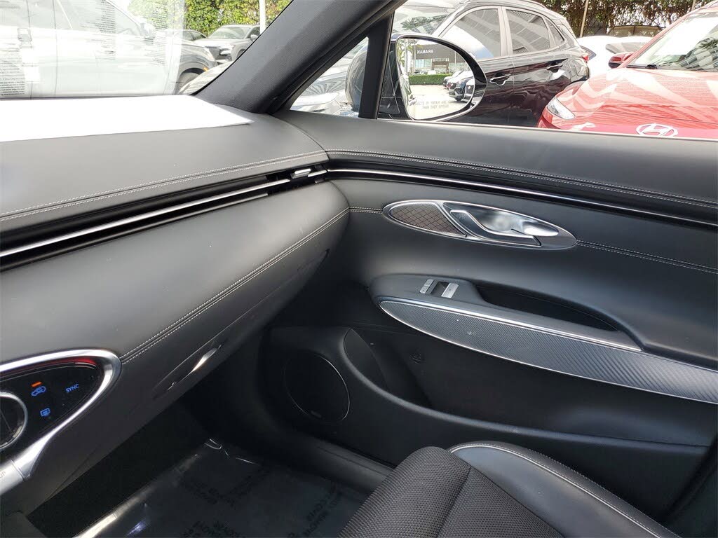 2023 Genesis GV70 2.5T Standard
                                    for sale in Miami, FL – photo 19