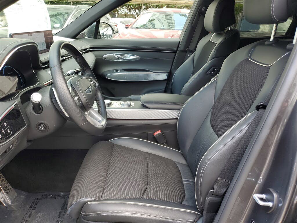 2023 Genesis GV70 2.5T Standard
                                    for sale in Miami, FL – photo 16