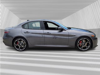 2024 Alfa Romeo Giulia thumbnail – Fort Lauderdale, FL – 7