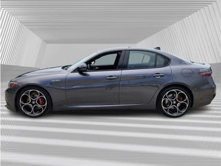 2024 Alfa Romeo Giulia thumbnail – Fort Lauderdale, FL – 6