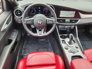 2024 Alfa Romeo Giulia thumbnail – Fort Lauderdale, FL – 16