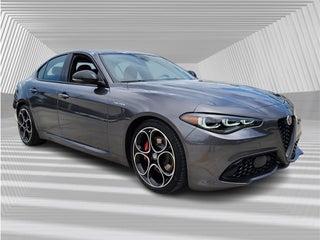 2024 Alfa Romeo Giulia thumbnail – Fort Lauderdale, FL – 12