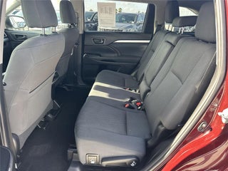 2019 Toyota Highlander thumbnail – Palmetto Bay, FL – 37