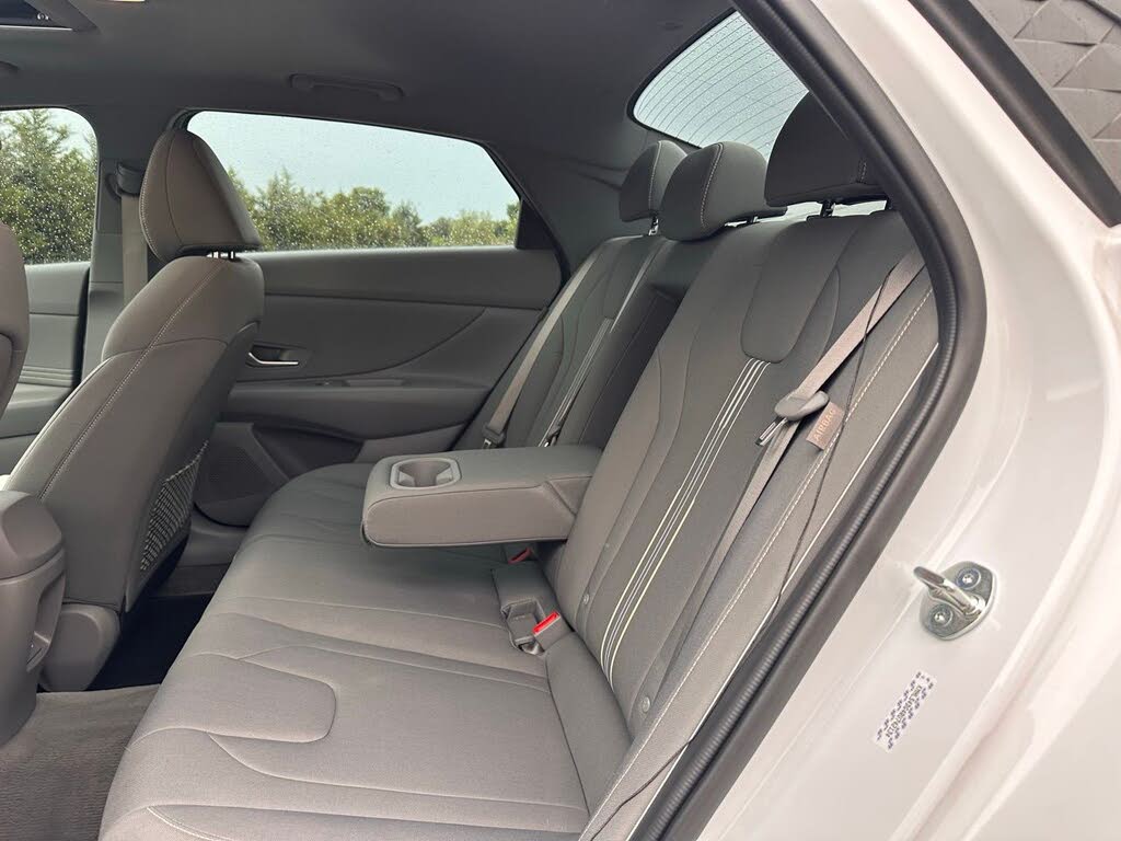 Image of 2024 Hyundai Elantra
