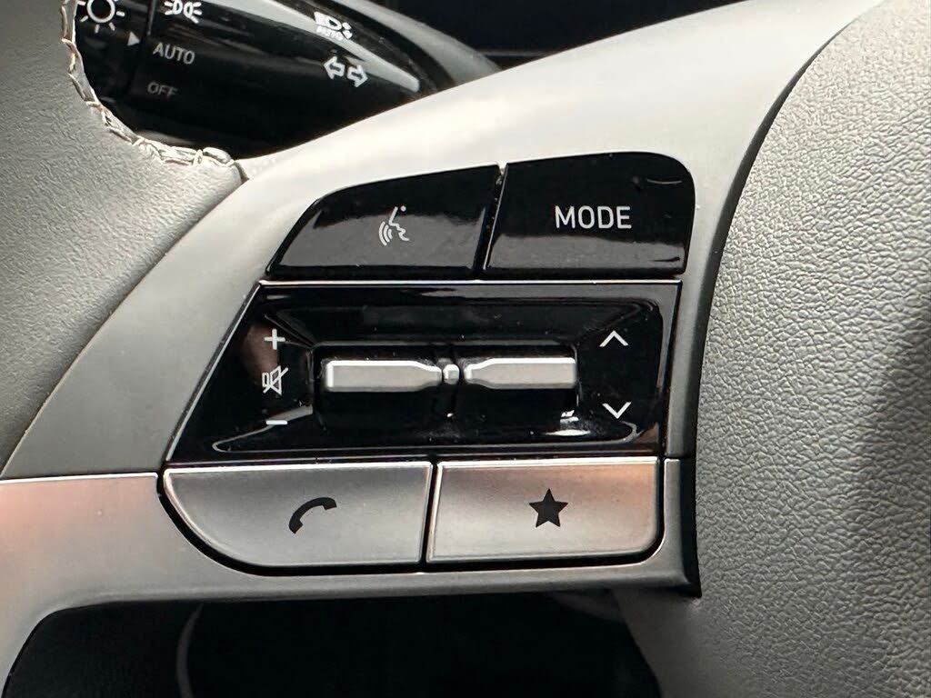 Image of 2024 Hyundai Elantra