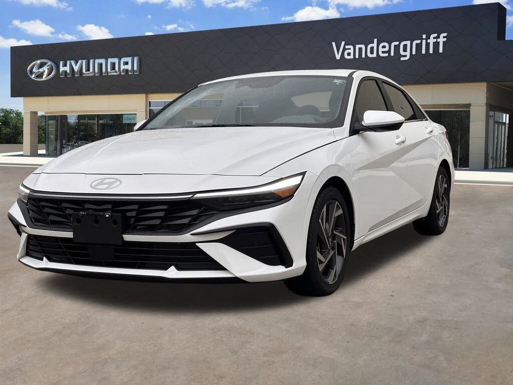 Image of 2024 Hyundai Elantra