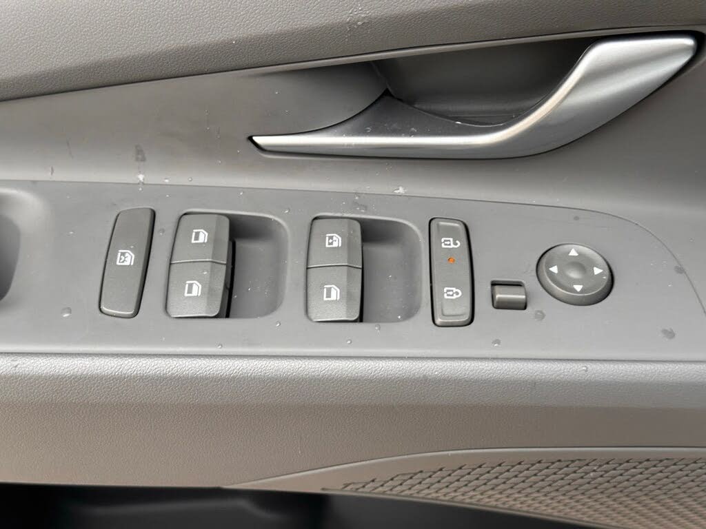 Image of 2024 Hyundai Elantra