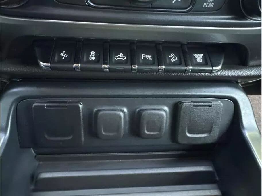 Image of 2016 Chevrolet Silverado 2500HD