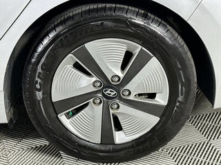 2018 Hyundai Ioniq Hybrid thumbnail – Palmetto Bay, FL – 14