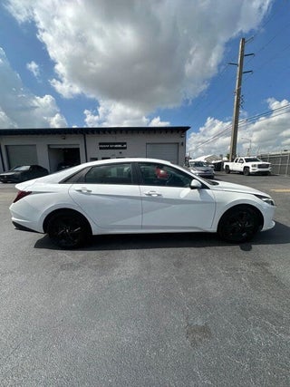 2023 Hyundai ELANTRA thumbnail – Miami, FL – 16