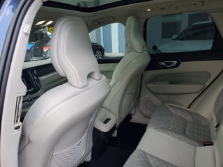 2022 Volvo XC60 thumbnail – Miami, FL – 15