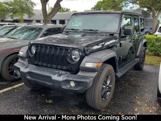 2023 Jeep Wrangler Unlimited thumbnail – Coral Springs, FL – 3