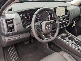 2024 Nissan Pathfinder thumbnail – Pembroke Pines, FL – 3