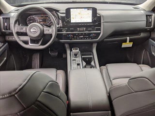 2024 Nissan Pathfinder thumbnail – Pembroke Pines, FL – 13