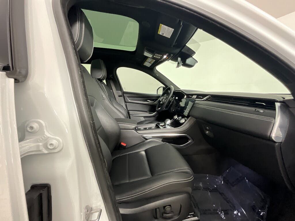 2025 Jaguar F-PACE P250 R-Dynamic S
                                    for sale in North Miami, FL – photo 16