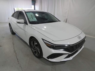 Image of 2025 Hyundai Elantra Hybrid