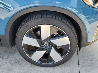 2023 Volvo C40 thumbnail – Coconut Creek, FL – 39
