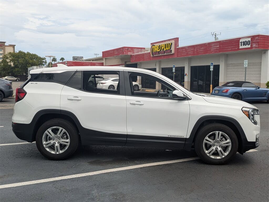 2024 GMC Terrain SLE
                                    for sale in Pompano Beach, FL – photo 4