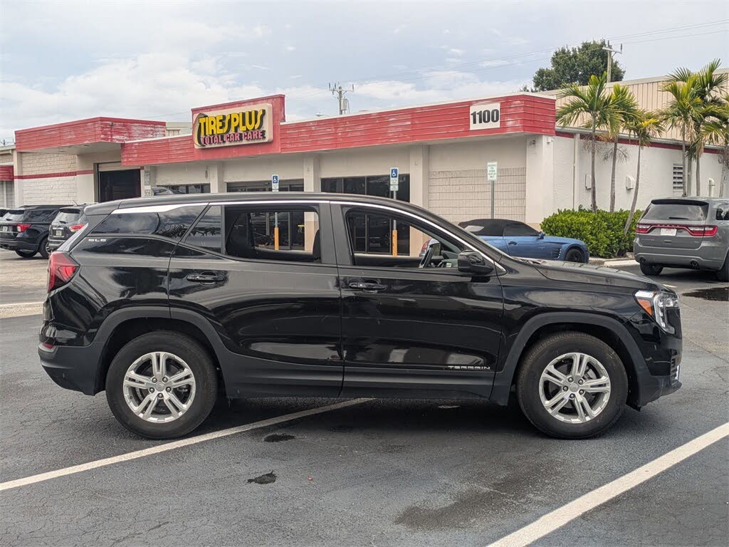 2024 GMC Terrain SLE
                                    for sale in Pompano Beach, FL – photo 4
