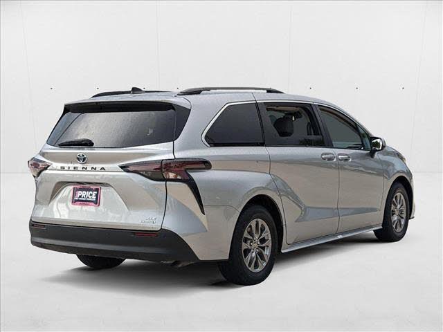 2023 Toyota Sienna XLE 7-Passenger
                                    for sale in Davie, FL – photo 27