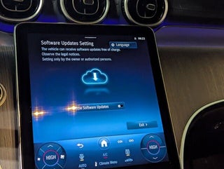 2025 Mercedes-Benz GLC thumbnail – Miami, FL – 27