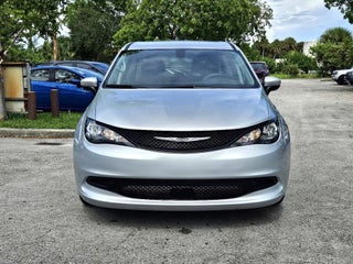 2022 Chrysler Voyager thumbnail – Plantation, FL – 2